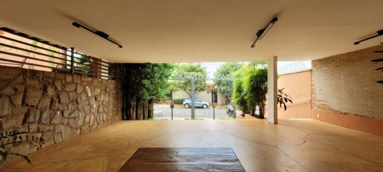 Prédio Comercial para aluguel no Alto da Boa Vista: garagem