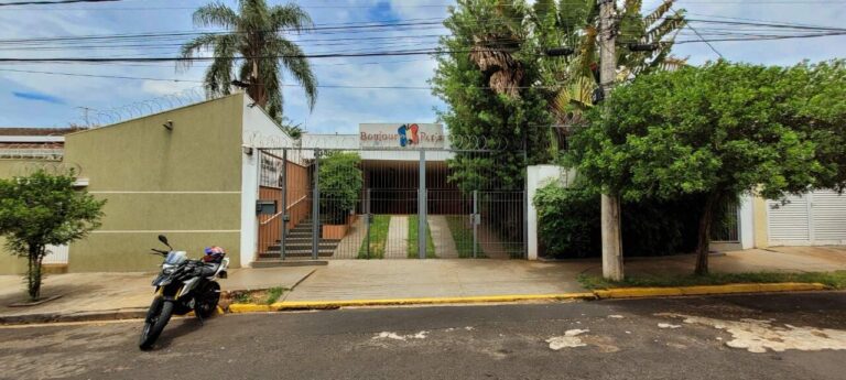 Prédio Comercial para aluguel no Alto da Boa Vista: fachada