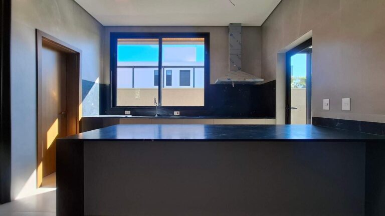 Casa em Condomínio à venda no Jardim Olhos D´Água I: