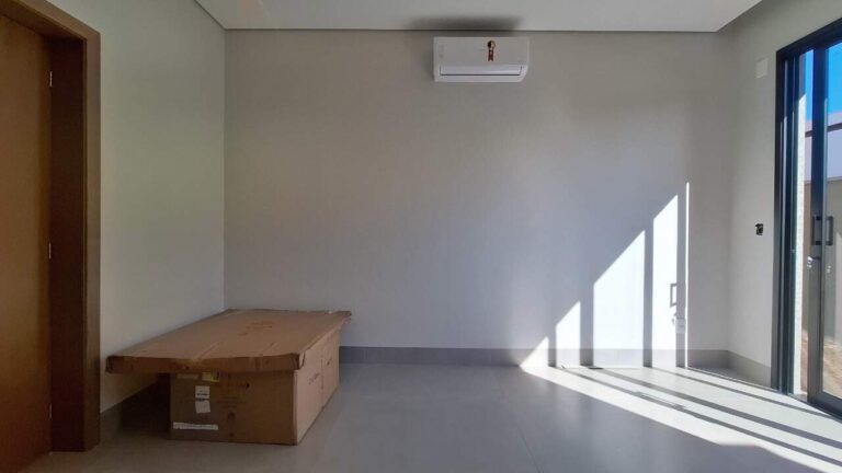 Casa em Condomínio à venda no Jardim Olhos D´Água I: