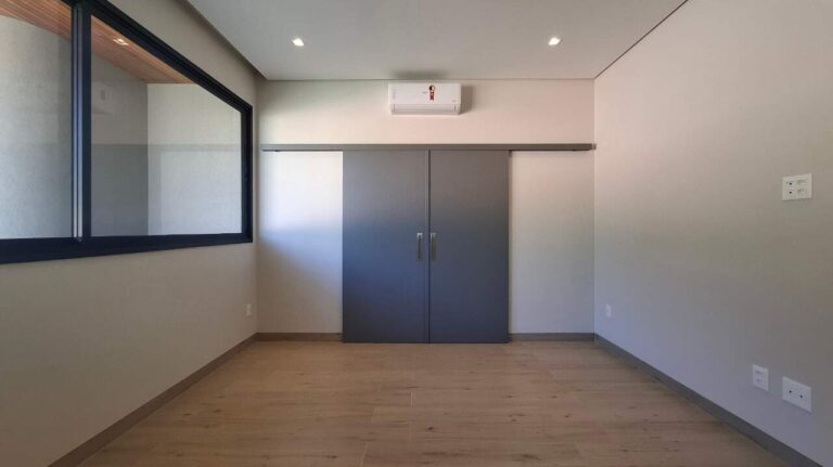 Casa em Condomínio à venda no Jardim Olhos D´Água I: