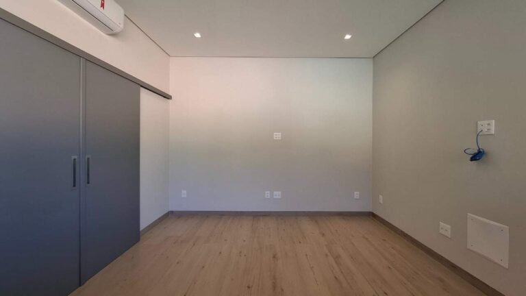 Casa em Condomínio à venda no Jardim Olhos D´Água I: