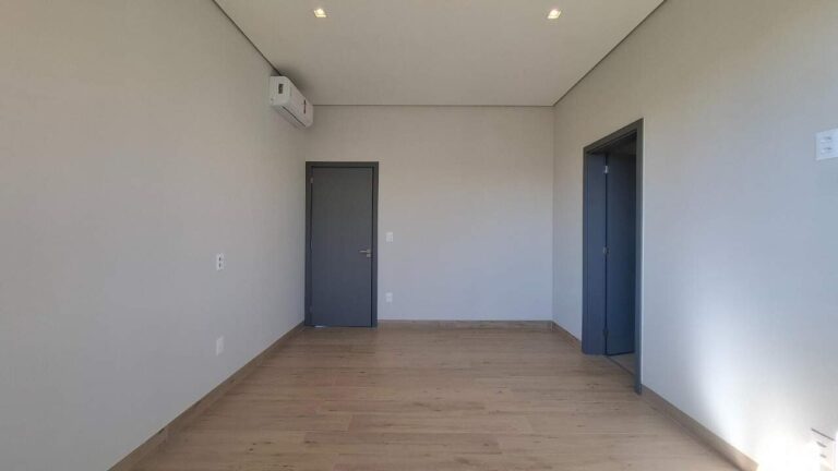 Casa em Condomínio à venda no Jardim Olhos D´Água I: