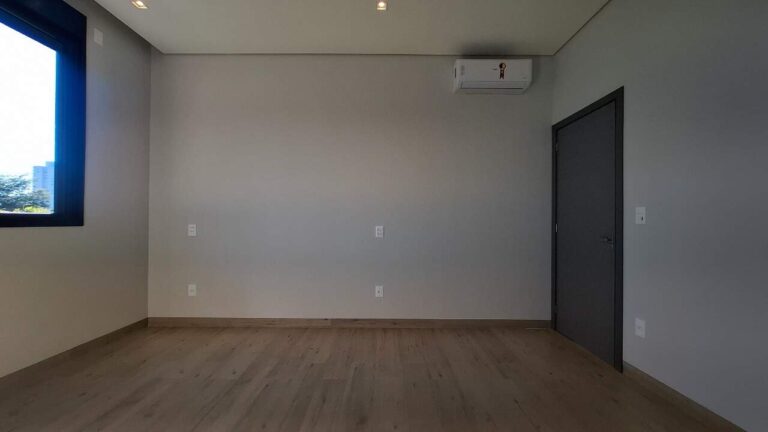 Casa em Condomínio à venda no Jardim Olhos D´Água I: