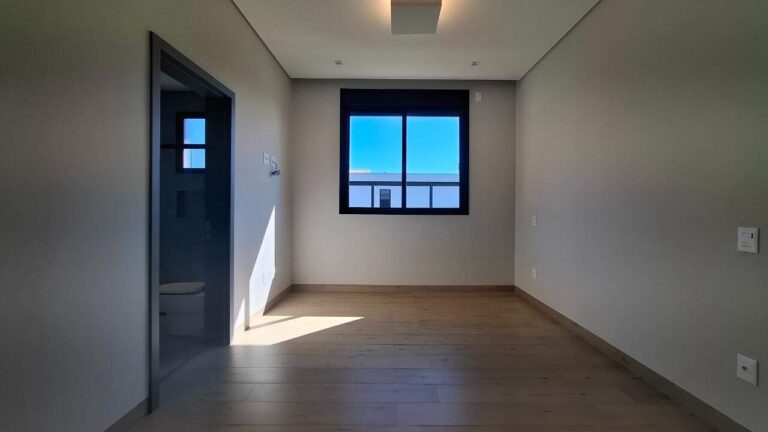 Casa em Condomínio à venda no Jardim Olhos D´Água I: