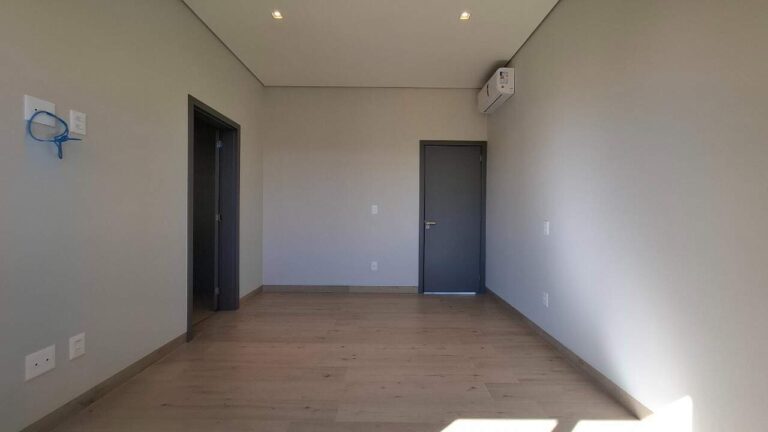 Casa em Condomínio à venda no Jardim Olhos D´Água I: