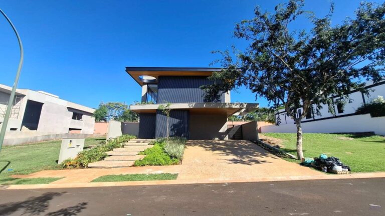 Casa em Condomínio à venda no Jardim Olhos D´Água I: