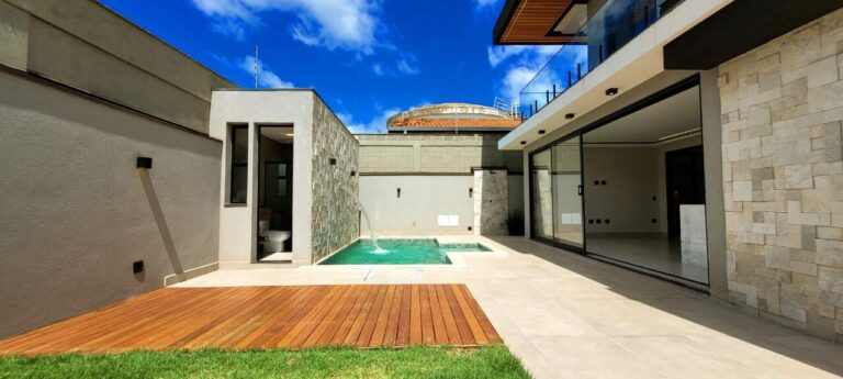 Casa em Condomínio à venda no Vila do Golfe: Piscina