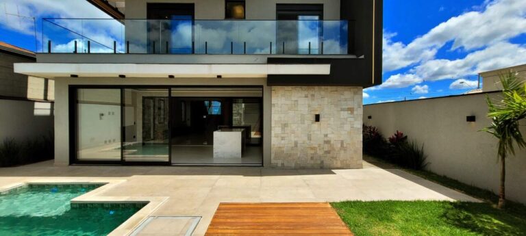 Casa em Condomínio à venda no Vila do Golfe: Piscina