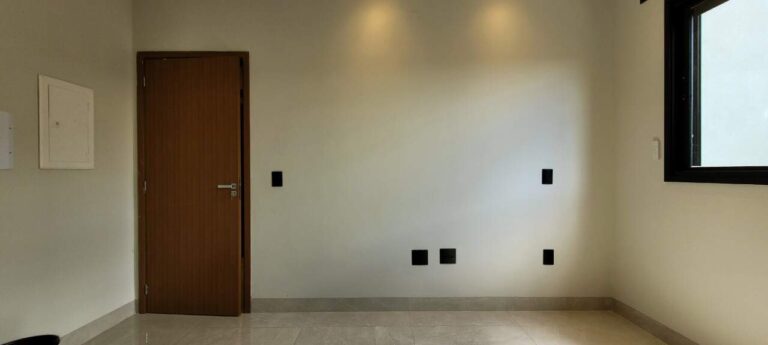 Casa em Condomínio à venda no Vila do Golfe: Home office