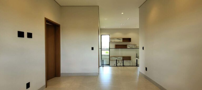 Casa em Condomínio à venda no Vila do Golfe: Sala ntima