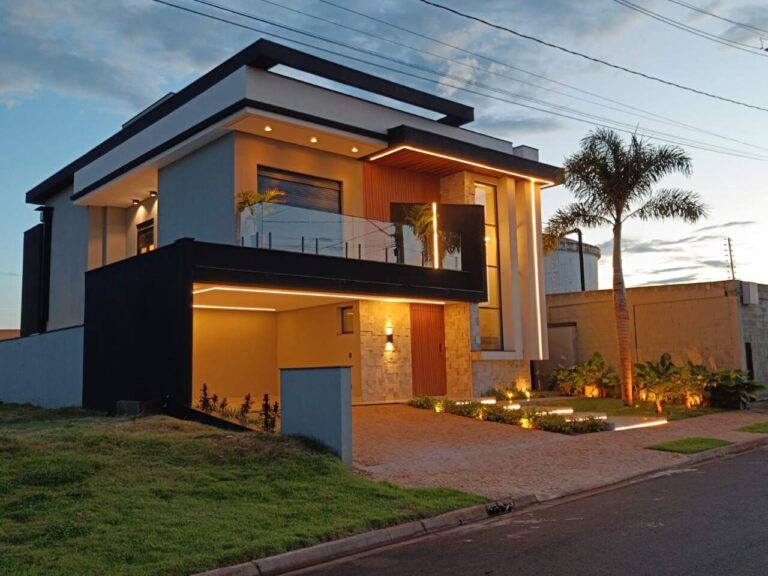 Casa em Condomínio à venda no Vila do Golfe: Fachada