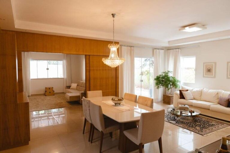 Casa em Condomínio à venda no Jardim Botânico: