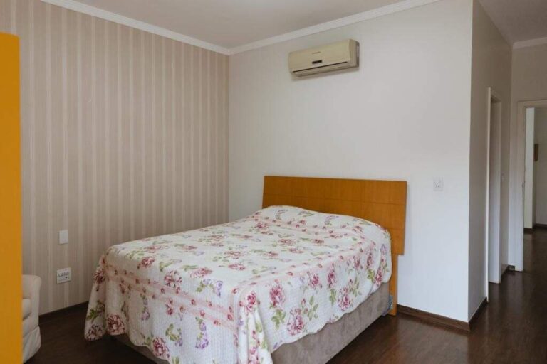 Casa em Condomínio à venda no Jardim Botânico: