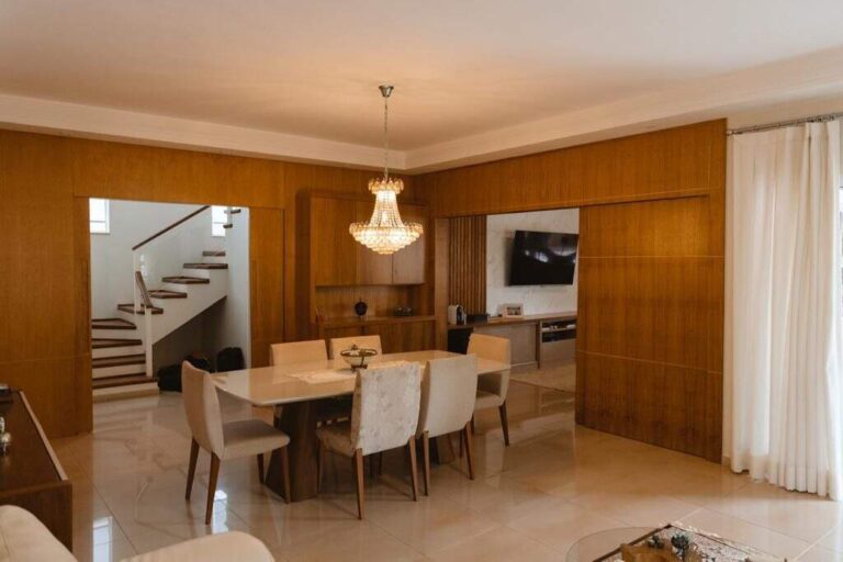 Casa em Condomínio à venda no Jardim Botânico:
