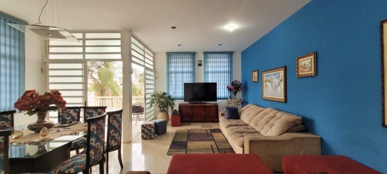Casa para aluguel no Alto da Boa Vista: living