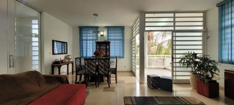 Casa para aluguel no Alto da Boa Vista: living