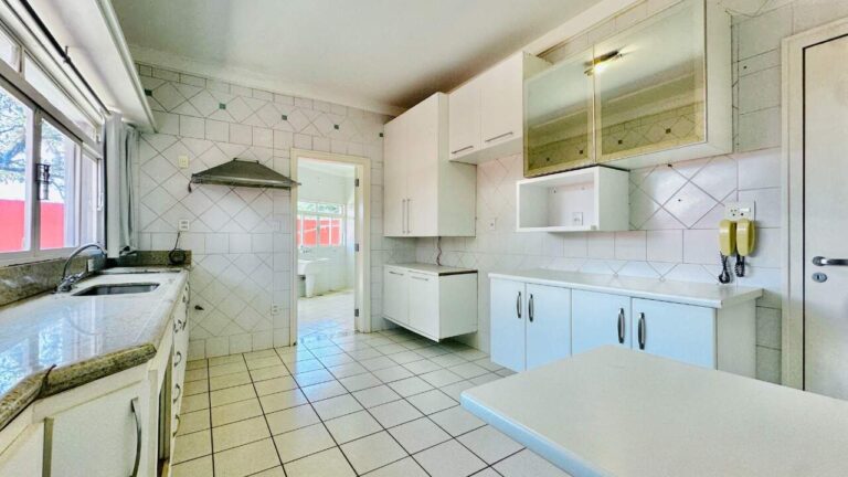 Casa para aluguel no Jardim Canadá: