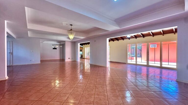 Casa para aluguel no Jardim Canadá: