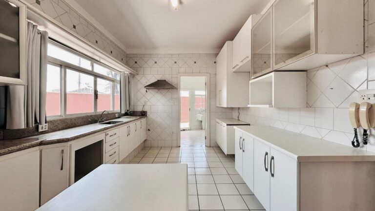 Casa para aluguel no Jardim Canadá: