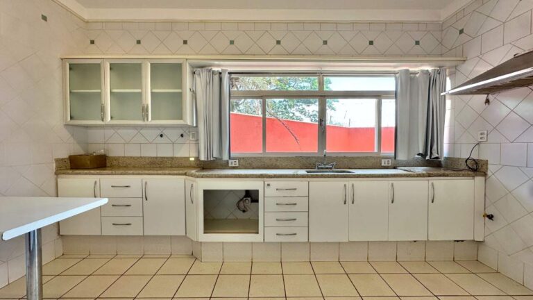 Casa para aluguel no Jardim Canadá: