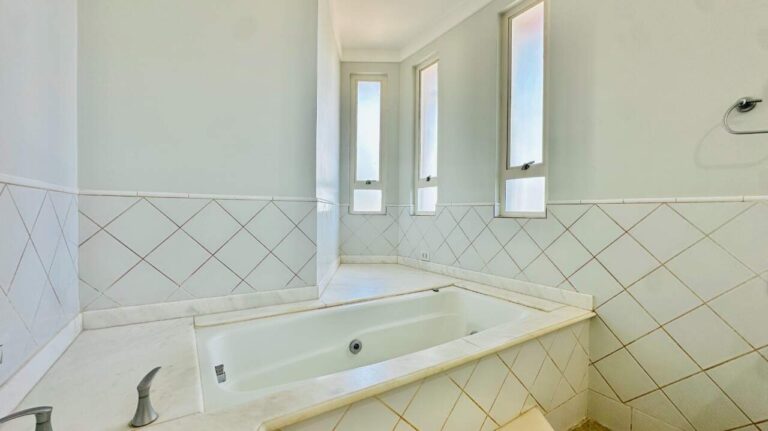 Casa para aluguel no Jardim Canadá: