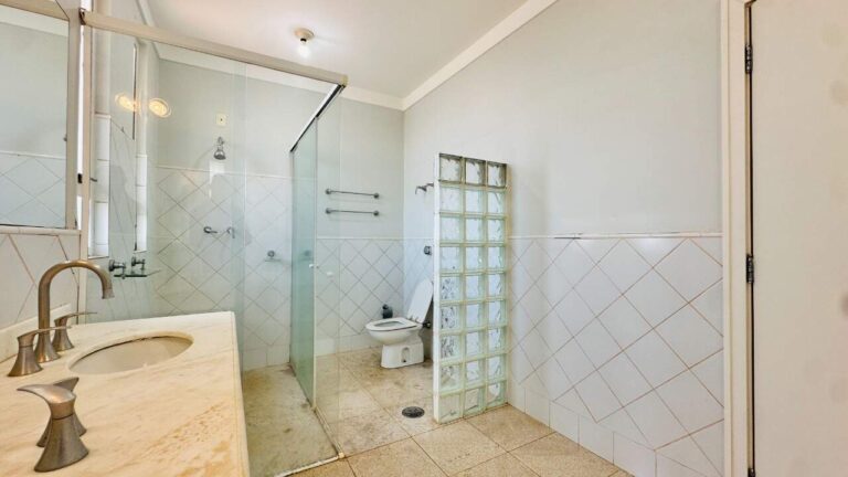Casa para aluguel no Jardim Canadá: