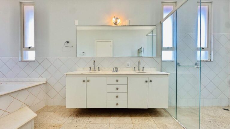 Casa para aluguel no Jardim Canadá: