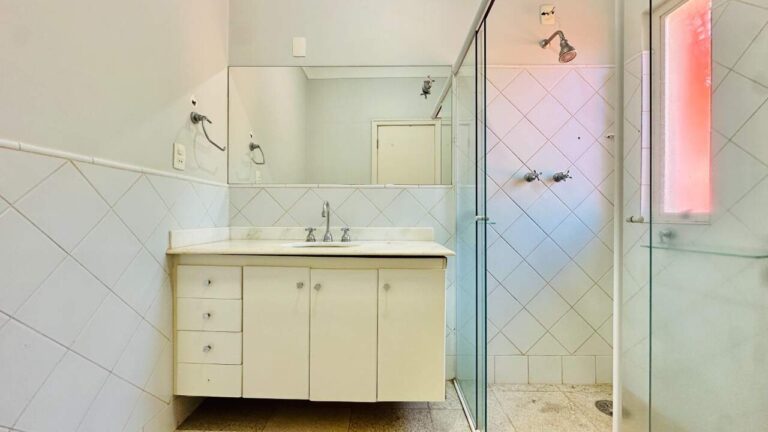 Casa para aluguel no Jardim Canadá: