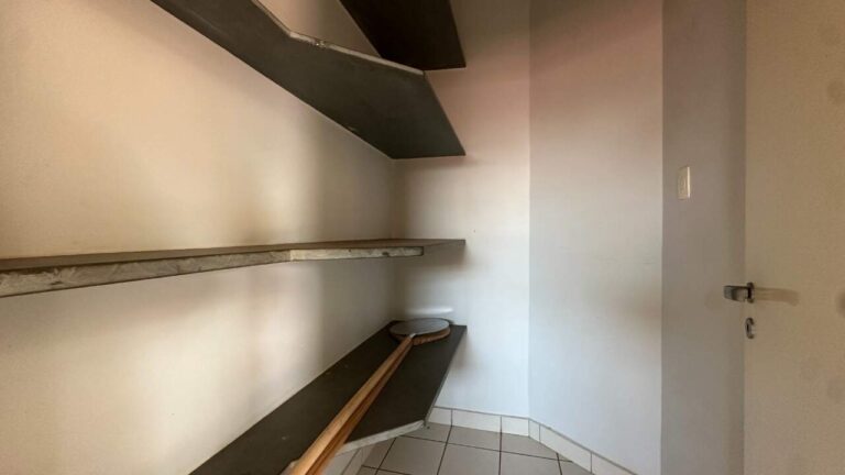 Casa para aluguel no Jardim Canadá: