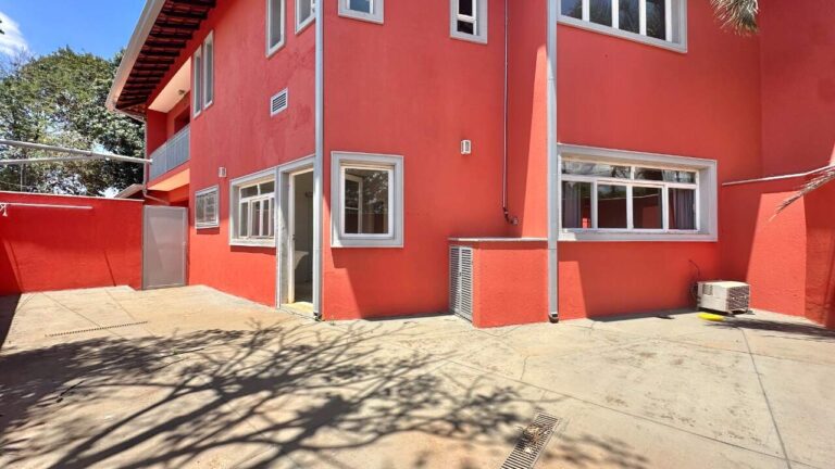 Casa para aluguel no Jardim Canadá: