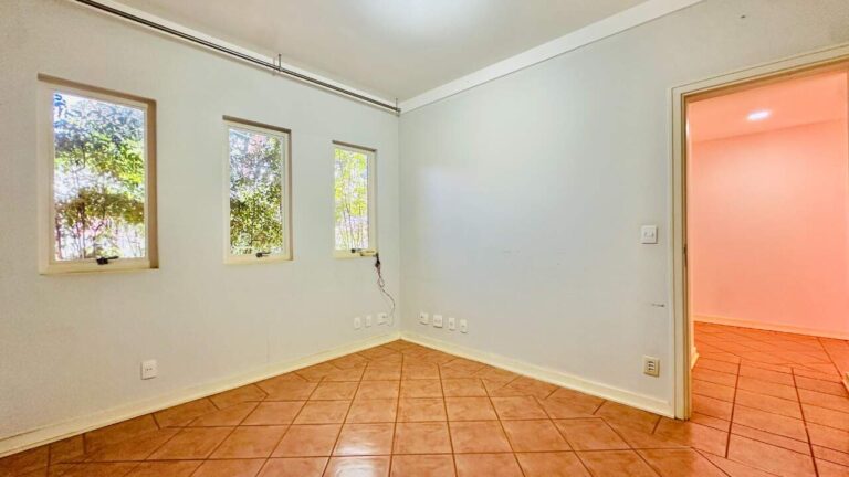 Casa para aluguel no Jardim Canadá: