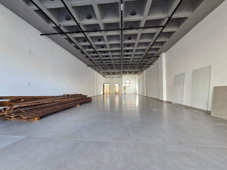 Loja para aluguel no Jardim Botânico:
