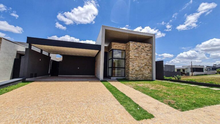 Casa em Condomínio para aluguel no Alto do Castelo: