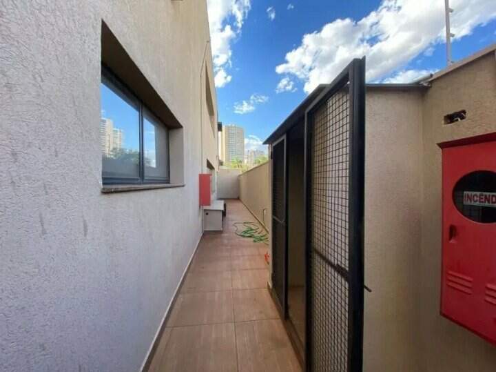 Prédio Comercial para aluguel no Jardim Botânico: