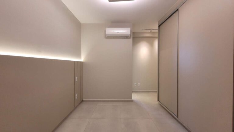 Apartamento para aluguel no Plazas de España: