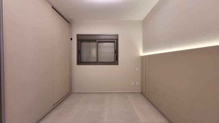 Apartamento para aluguel no Plazas de España: