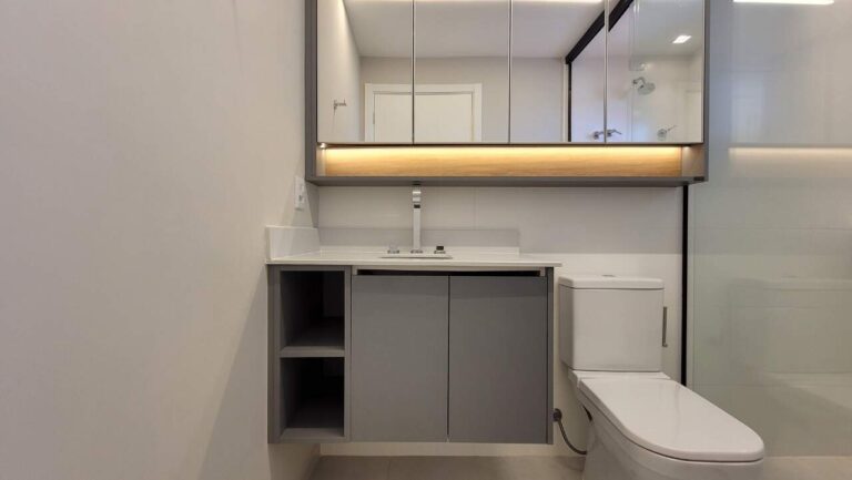 Apartamento para aluguel no Plazas de España: