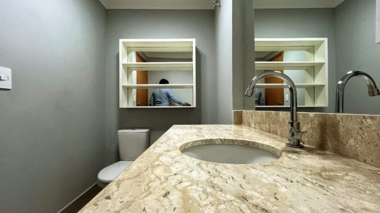 Apartamento à venda no Nova Aliança: lavabo