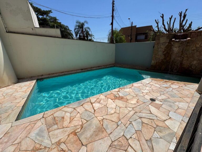 Casa Comercial para aluguel no Jardim São Luiz: