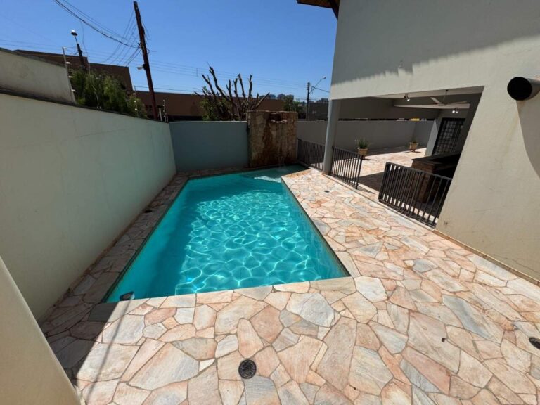 Casa Comercial para aluguel no Jardim São Luiz: