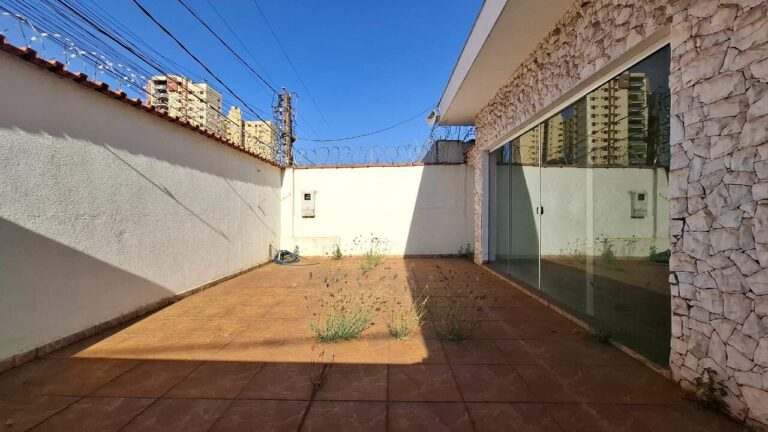 Casa para aluguel no Vila Seixas: