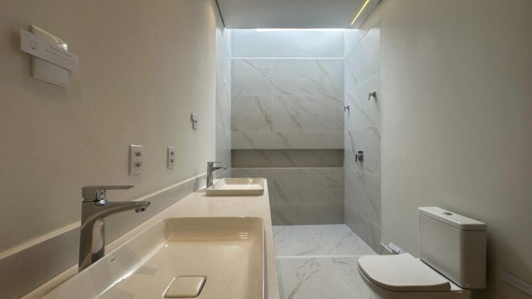 Casa em Condomínio à venda no Vila do Golfe: