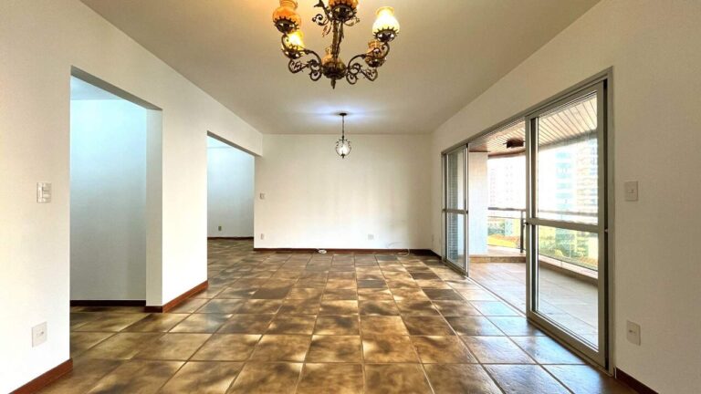 Apartamento para aluguel no Centro: sala de TV