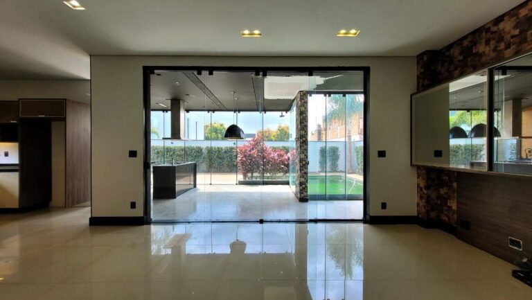 Casa em Condomínio à venda no Residencial e Empresarial Alphaville: