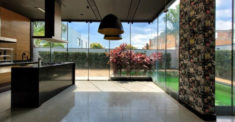 Casa em Condomínio à venda no Residencial e Empresarial Alphaville:
