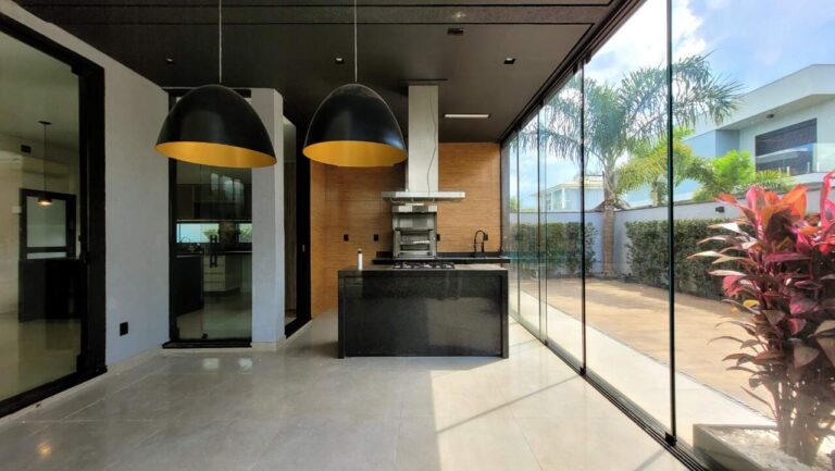 Casa em Condomínio à venda no Residencial e Empresarial Alphaville: