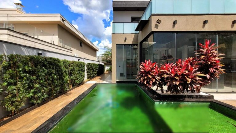 Casa em Condomínio à venda no Residencial e Empresarial Alphaville: