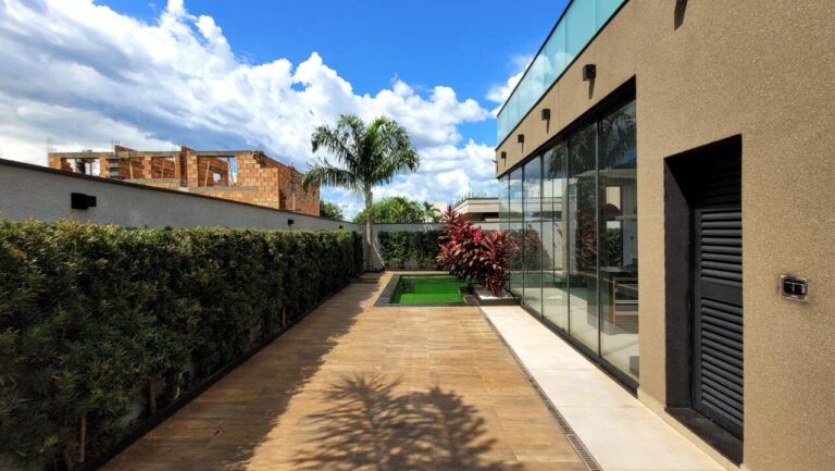 Casa em Condomínio à venda no Residencial e Empresarial Alphaville: