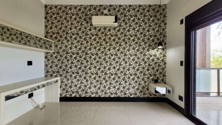 Casa em Condomínio à venda no Residencial e Empresarial Alphaville: